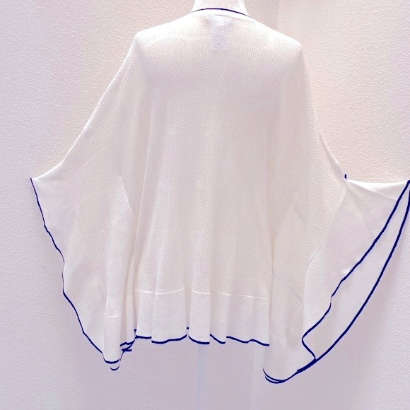 Bebe Opened Knit Poncho - Picture 4 of 14